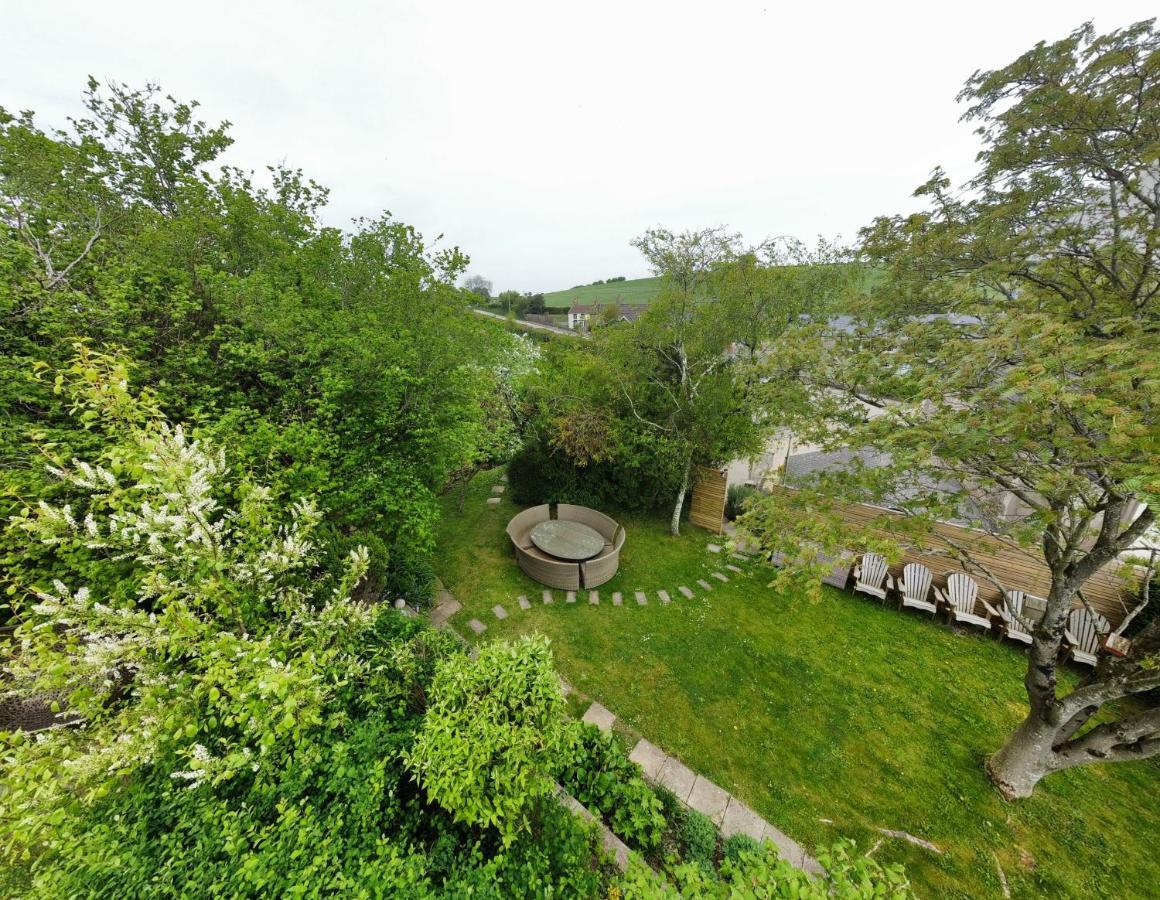 Wisteria View With Hottub & Cabin Sleeps 20 Chippenham  Zewnętrze zdjęcie